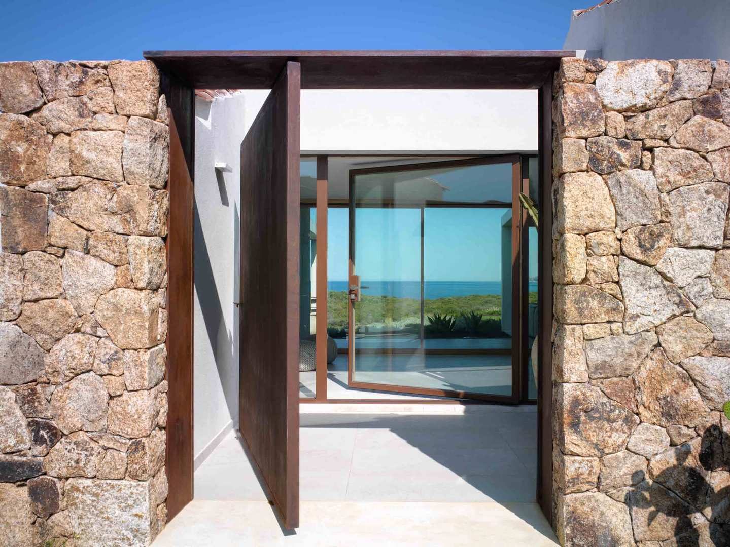 villa-costa-smeralda-pivot-socchiuso-carminati